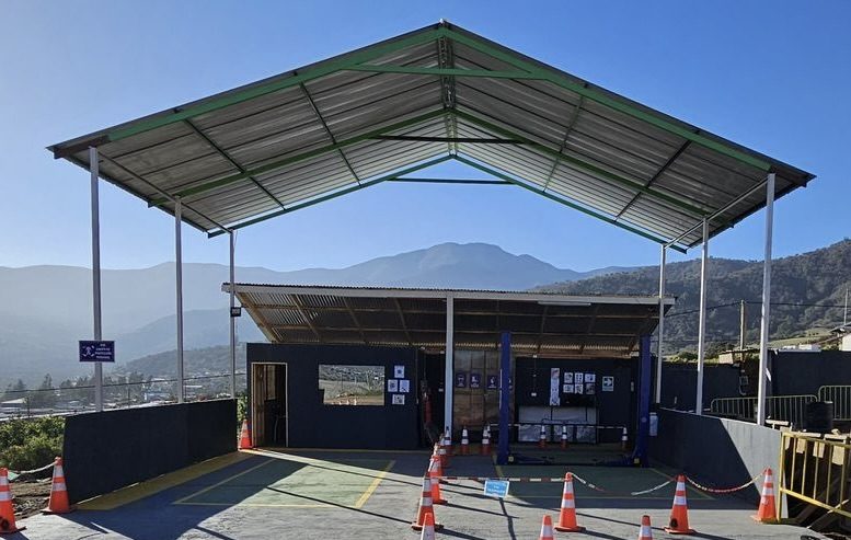 Cubierta industrial PV4